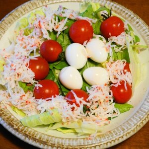 シーフード的な野菜と卵のサラダ